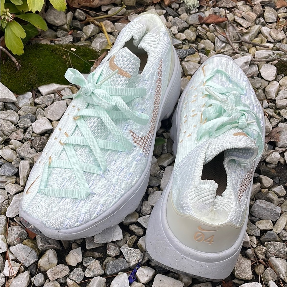 Nike Women's Mint Green Sneakers